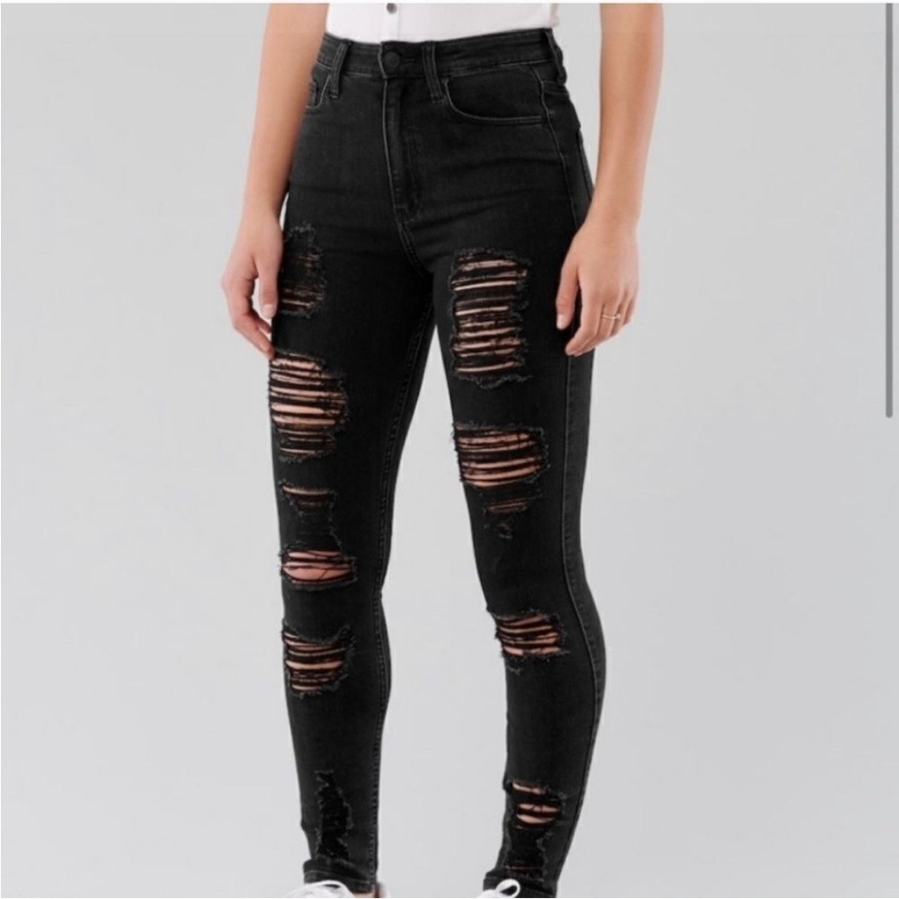 HOLLISTER High-Rise Super Skinny Jeans in Distressed Black Size 24